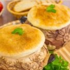 Свинина в горшочках